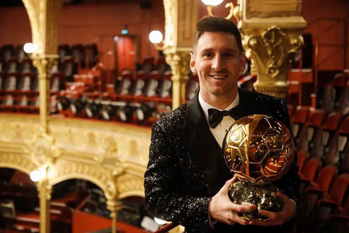 Messi con el séptimo Balón de Oro.