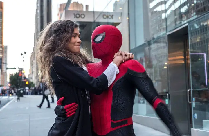 Zendaya y Tom Holland, como Spiderman. Foto Sony vía AP