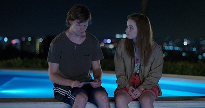 Lucas Hedges y Kaitlyn Dever, dos de las jovenes promesas de Hollywood, protagonizan uno de los episodios.