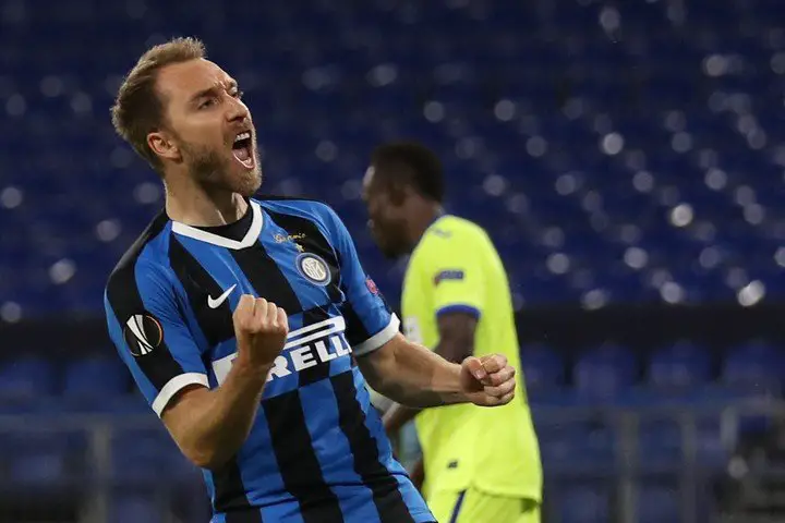 El danés está libre tras rescindir contrato con el Inter.