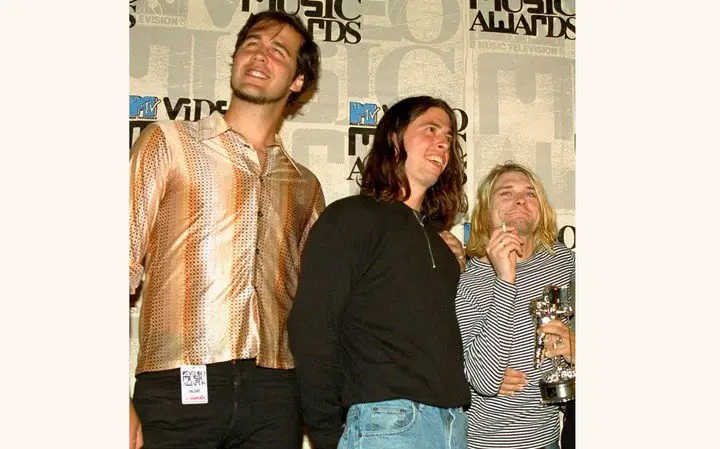 Krist Novoselic,  Dave Grohl y Kurt Cobain formaron Nirvana, la banda más exitosa del Grunge. Foto AP