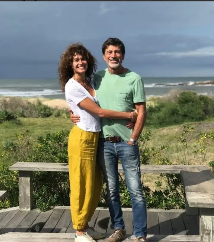 Florencia Raggi y Nico Repetto, en José Ignacio, Uruguay. Foto Instagram.