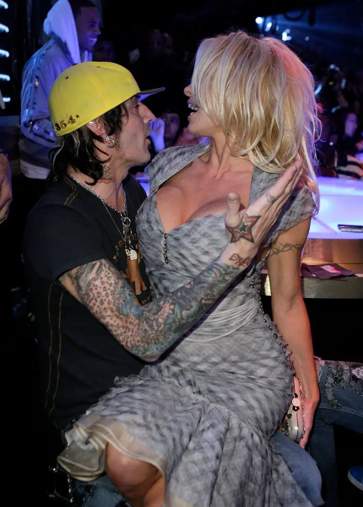 Tommy Lee y Pamela Anderson, en una gala de MTV. Foto AP