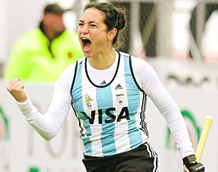 Alejandra Gulla, la máxima goleadora de Las Leonas que sigue contribuyéndo con la Selección