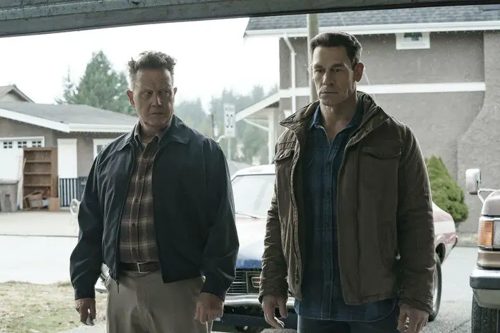 Robert Patrick ("Terminator 2") es Auggie, el papá de Chris. Mucho de la relación de Gunn con su padre se refleja en la serie. Foto HBO Max