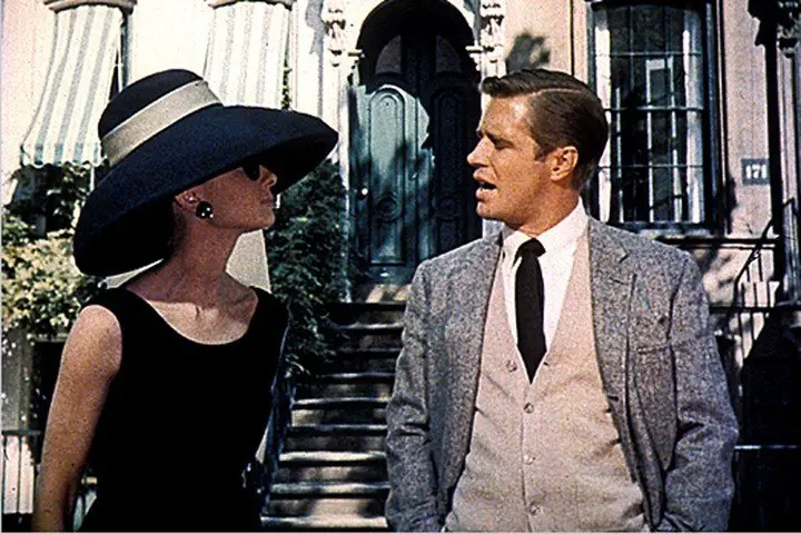 Audrey Hepburn y George Peppard, en Desayuno en Tiffany. Foto Archivo
