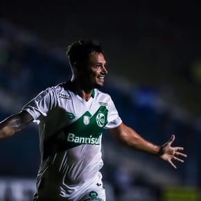 Debut goleador de Mauro Zárate en Juventude