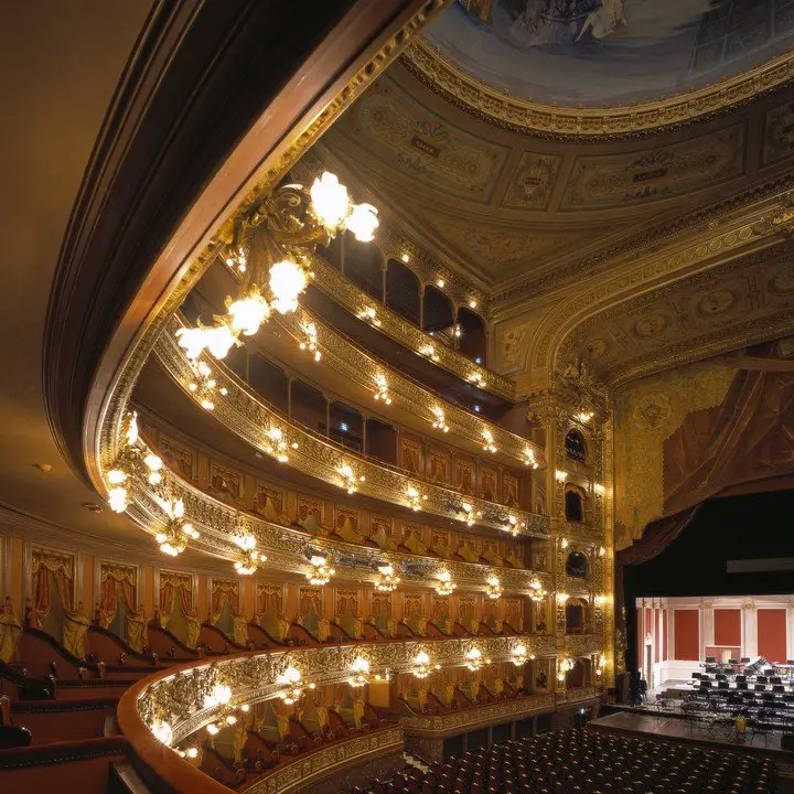 Teatro Colón, sede del CETC. Foto Alejandro Leveratto.
