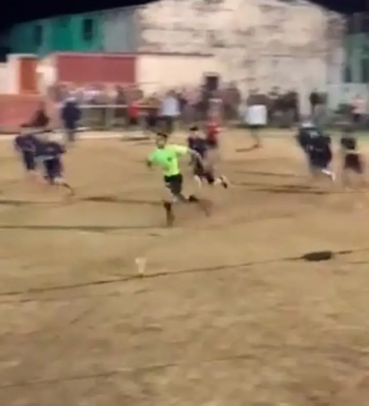 Fútbol amateur en Córdoba: perdieron por penales y lincharon al árbitro.