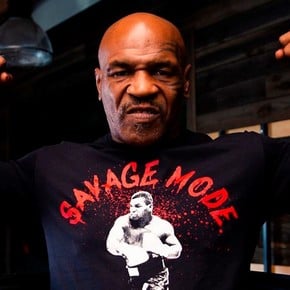 Video viral: Mike Tyson golpeó a un hombre que lo molestaba en un avión