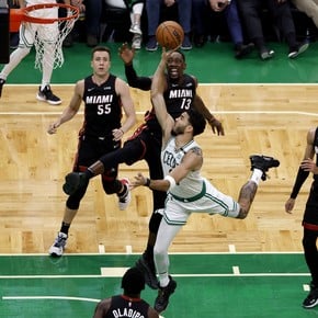 Playoffs NBA: Boston, con un Tatum hot, igualó la serie ante Miami (2-2)