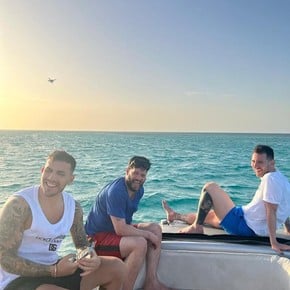 Messi turista: atardecer en el Mar Rojo y carcajadas con Paredes