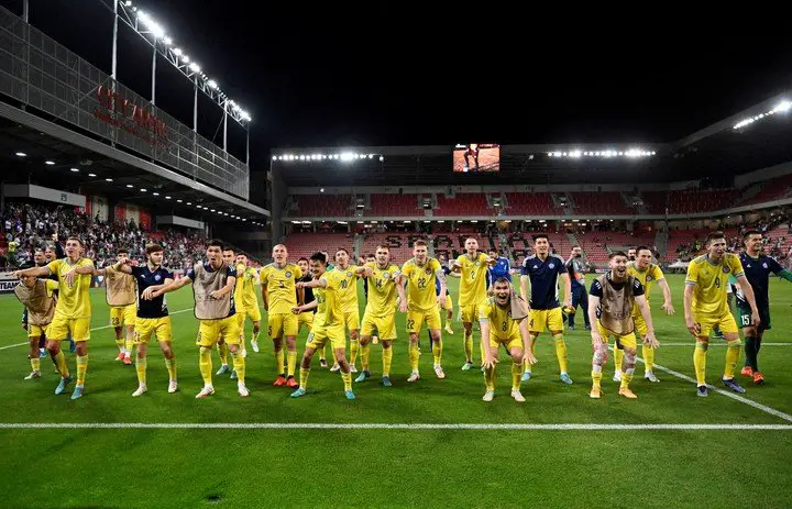 Los jugadores de Kazajistán celebran tras una victoria ante Eslovaquia por la Nations League. (Foto: REUTERS)