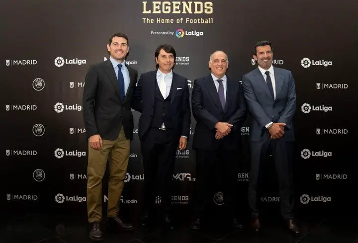 La presentación de Ordas con Javier Tebas (La Liga), Figo y Casillas