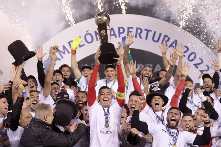 Con gol de Merlini, Libertad se consagró campeón del fútbol paraguayo. (foto Prensa Libertad)