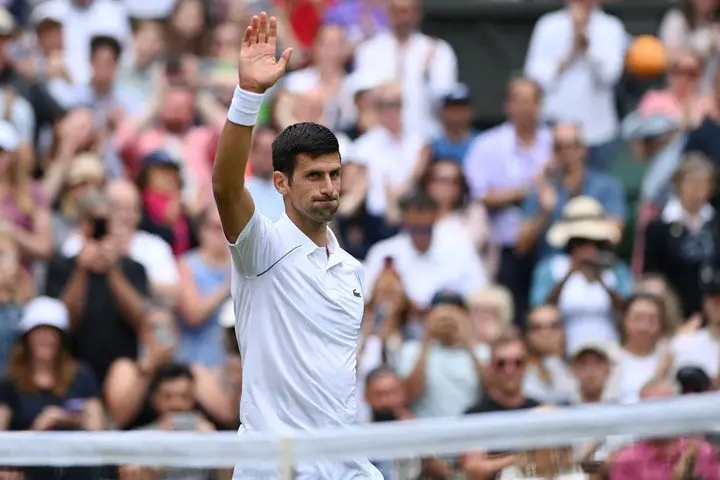 Nole se medirá ante Tim van Rijthoven, una de las sorpresas de Wimbledon. (Photo by Glyn KIRK / AFP) /