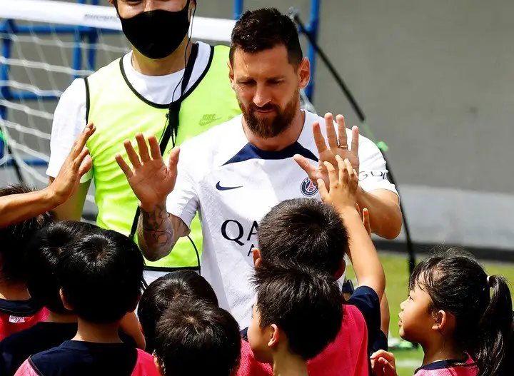 Messi y un entrenamiento muy especial con el PSG.