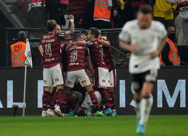 El partido de ida entre ambos en donde se impuso Flamengo. (AP)