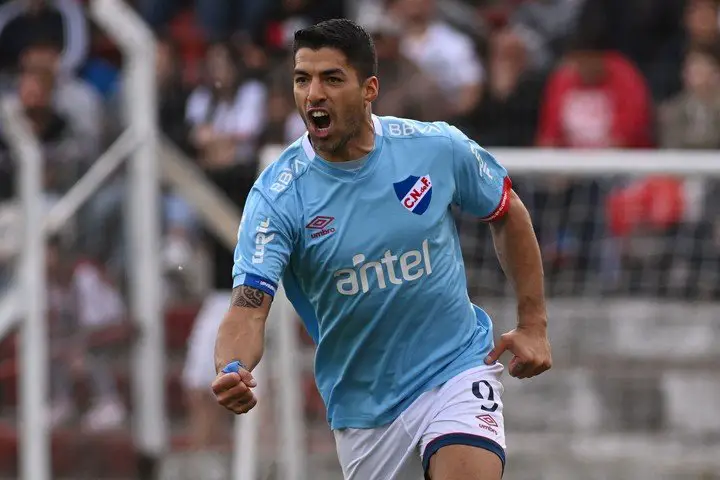Suárez va por el campeonato (AFP).