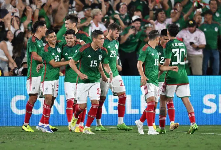 México ganó por 1 a 0 con un tanto del Chuky Lozano (Foto: AFP).