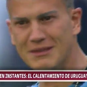 La emoción de un futbolista uruguayo en el debut