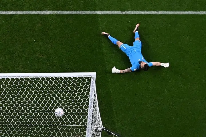 Galíndez y el primer gol que recibe en un Mundial.