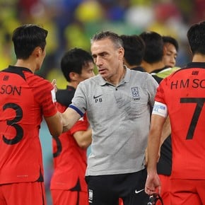 Renunció el DT de Corea tras la goleada con Brasil