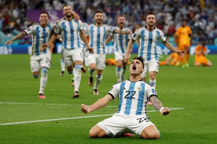 Argentina también se lo llevó desde los 12 pasos. (EFE/ JJ Guillén)