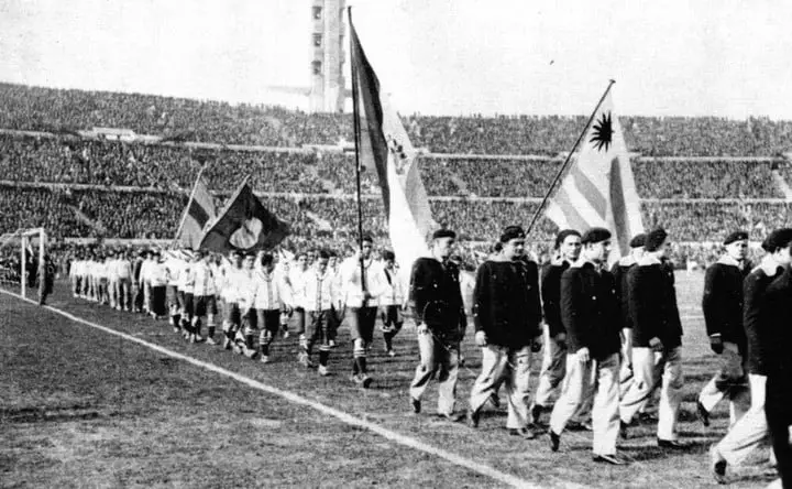 Apenas 13 selecciones participaron del desfile inaugural del primer Mundial, en Uruguay, allá por 1930.