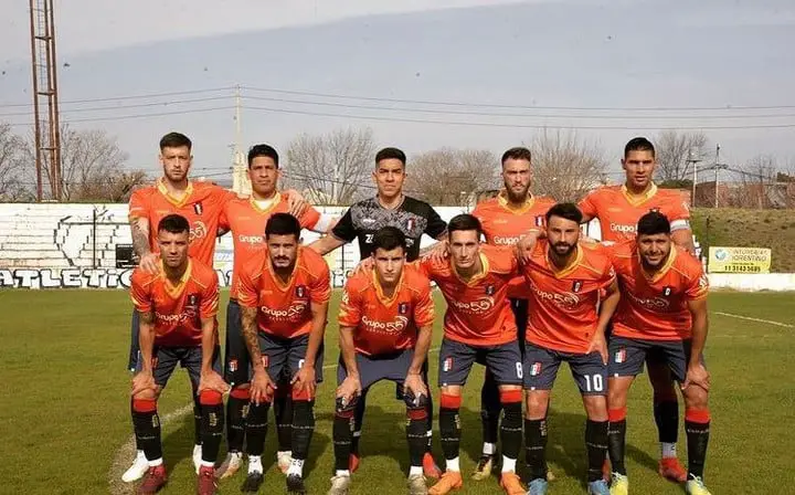 El equipo comandado por Chumba serearma (Foto: Deportivo Español)