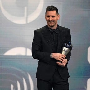 Poker argentino en los premios The Best: Messi, Dibu Martínez, Scaloni y los hinchas
