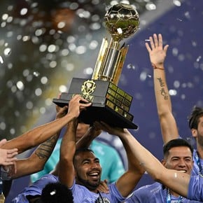 Independiente del Valle recibió felicitaciones por su título y aniversario