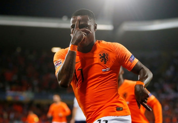 Promes celebrando un gol para la Naranja (Foto: Reuters). 