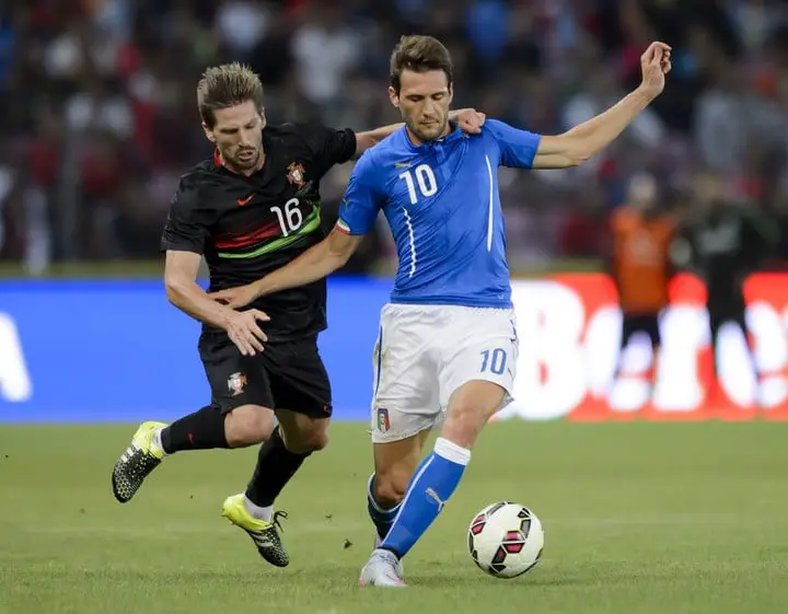 El Mudo jugando con Italia (AFP).