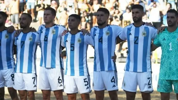 La Selección Argentina de fútbol playa.