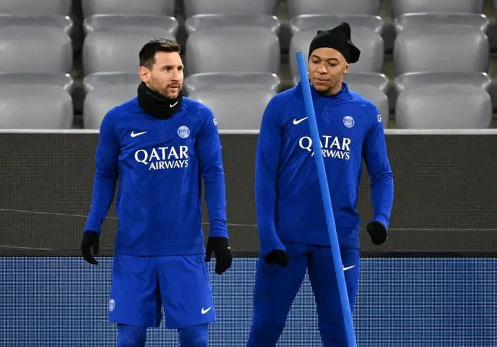 Lionel Messi y Kylian Mbappé en el entrenamiento (Foto: REUTERS).