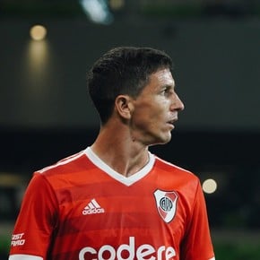 Nacho Fernández debutó como capitán en River