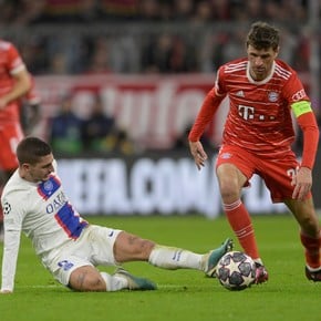 El error defensivo de PSG en el gol del Bayern