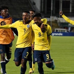 La Mini Tri consiguió un triunfo clave frente a Paraguay