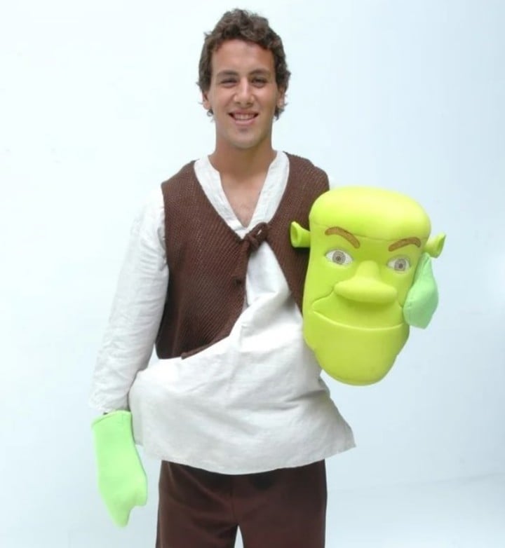 Fabbiani, vestido de Shrek después de mojar en la Bombonera.
