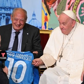 San Lorenzo aceptaría la propuesta que el Napoli le hizo al Papa Francisco para disputar un amistoso