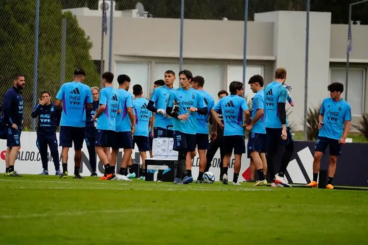 La Selección de Mascherano prepara su debut mundialista. Foto: Emmanuel Fernández.