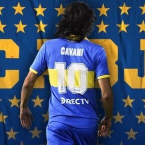 El tuit de Cavani antes de debutar en Boca