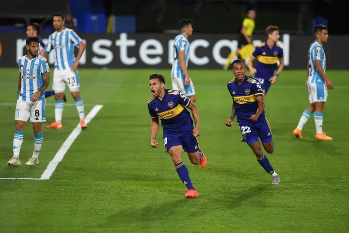 Festejo de Salvio y Villa en el último Boca-Racing por la Libertadores (Télam).