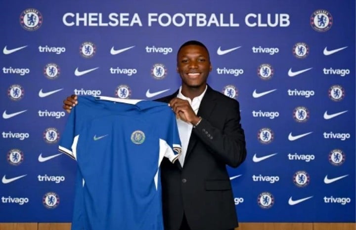 Moisés Caicedo, nuevo futbolista del Chelsea.