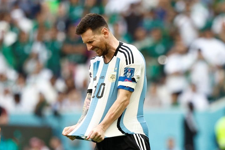 El enojo de Messi tras aquella derrota. (Foto: EFE)