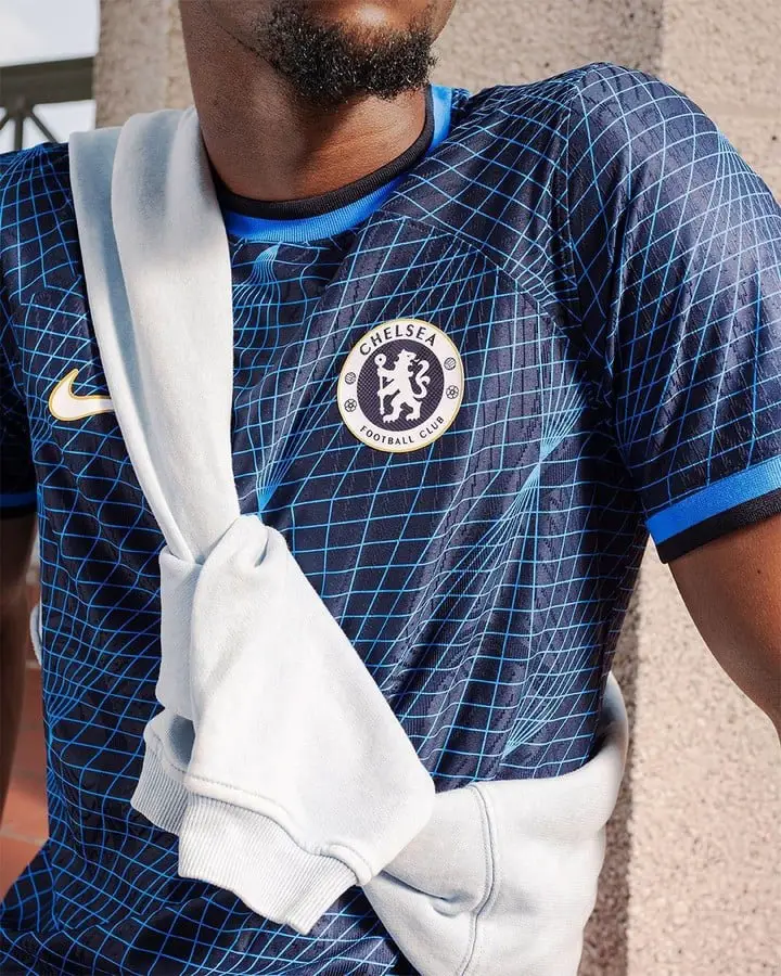 La nueva camiseta suplente del Chelsea (@chelseafc)