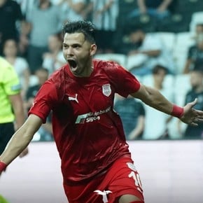 Primer gol de un ex Boca en Turquía