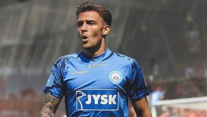 Oliver Sonne juega para el Silkeborg IF de la Superliga de Dinamarca.