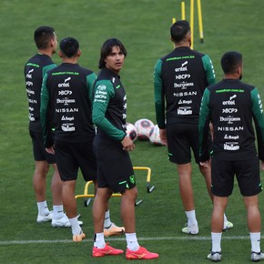 Con Moreno Martins, y un delantero colombiano, Bolivia dio su lista para las Eliminatorias